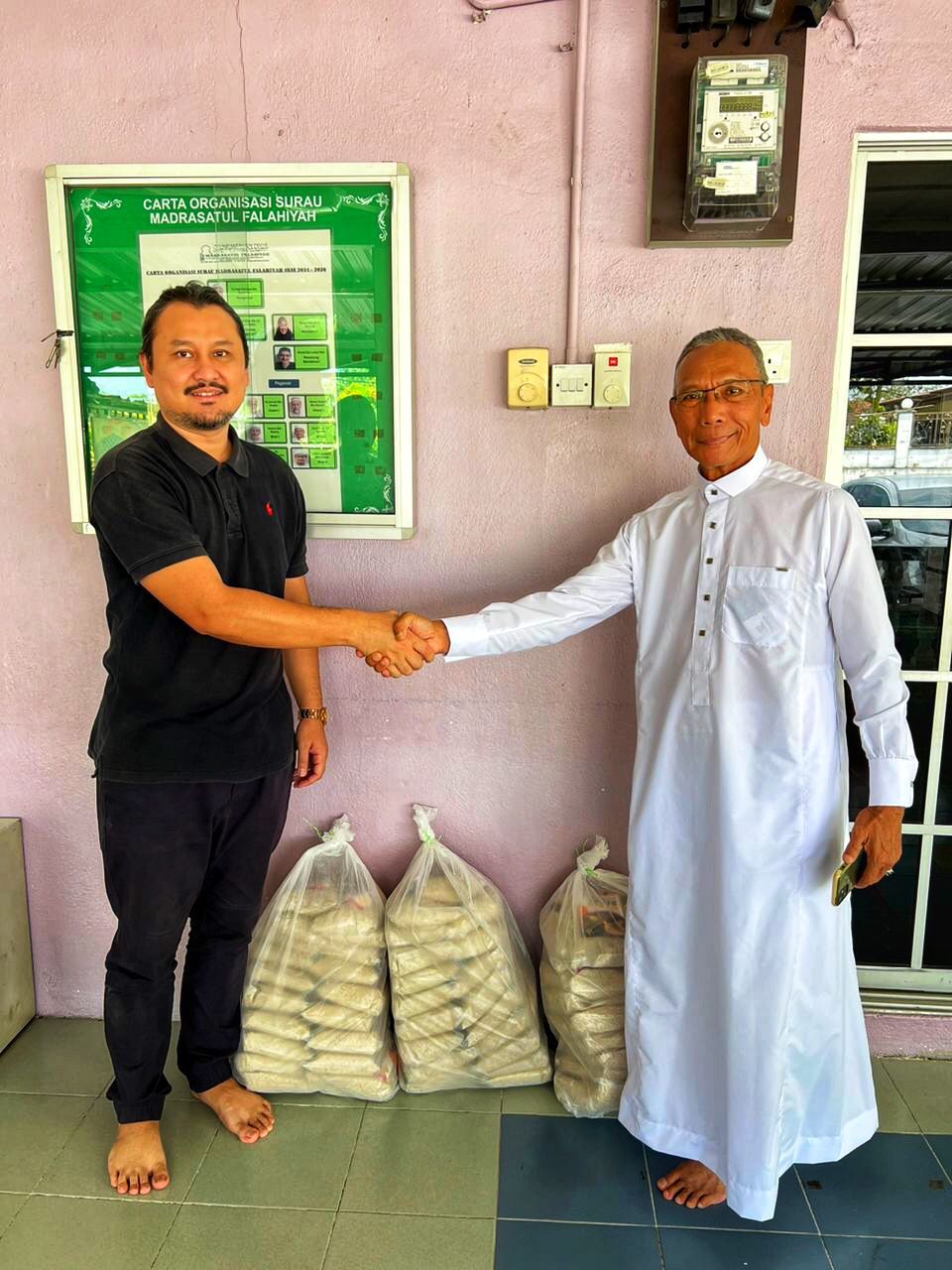 Sumbangan ke Surau Madrasah Falahiah, Kg Melayu Subang Tambahan