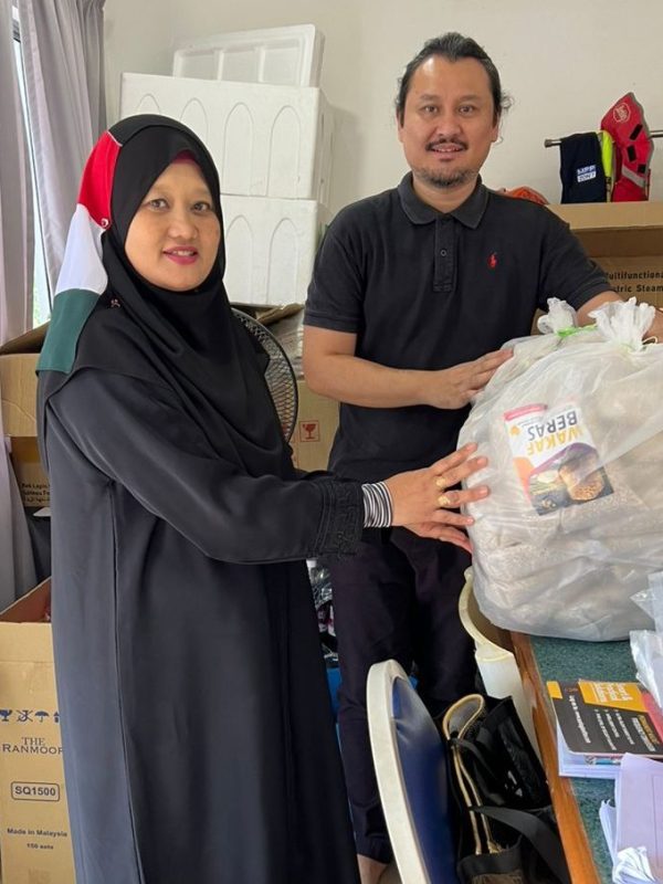 Sumbangan ke Surau Al-Husna, Seksyen 20