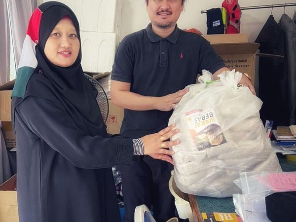 Sumbangan ke Surau Al-Husna, Seksyen 20